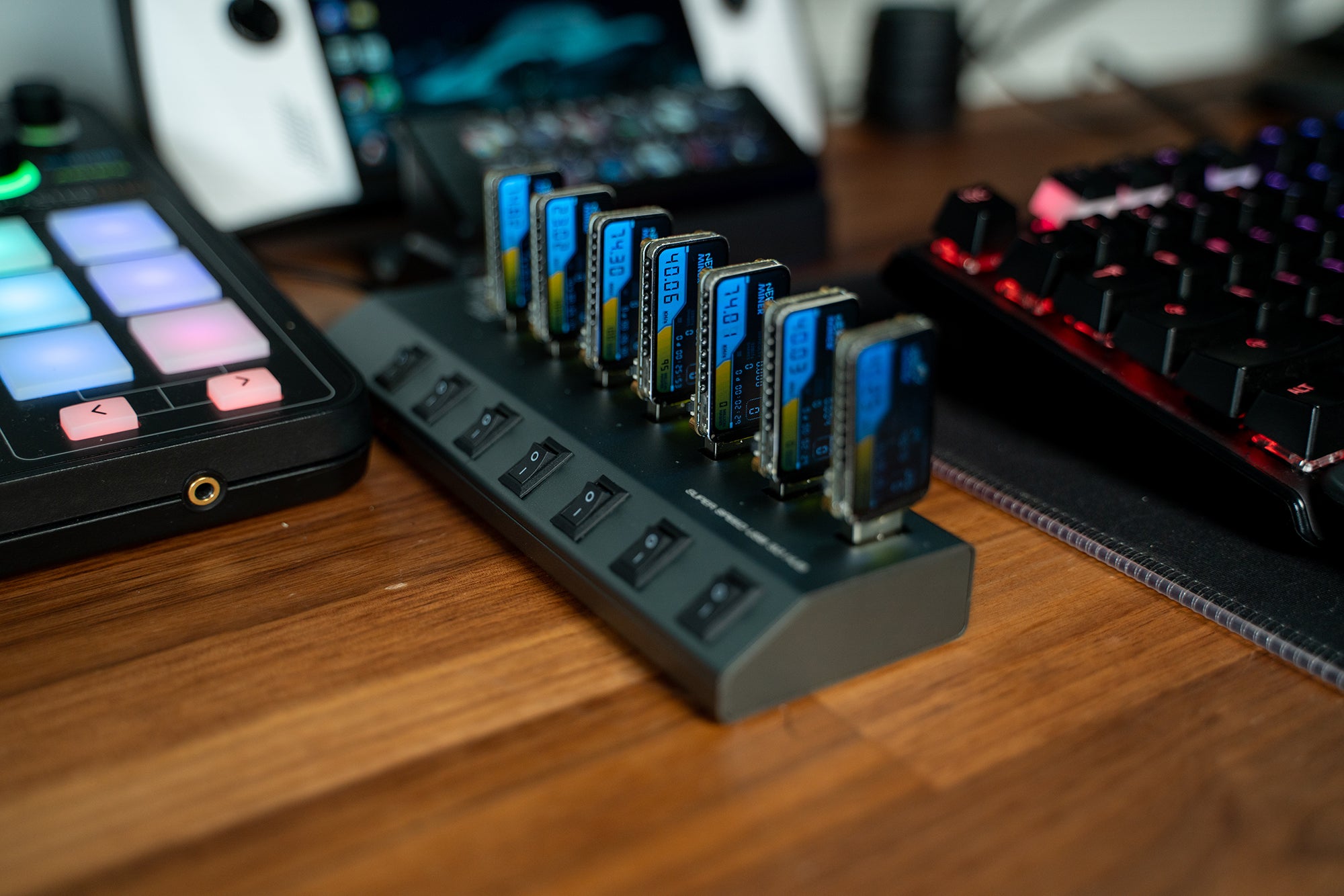 Bitcoin Merch® - 7x NerdMiner 2 - USB Lottery Miner COMBO
