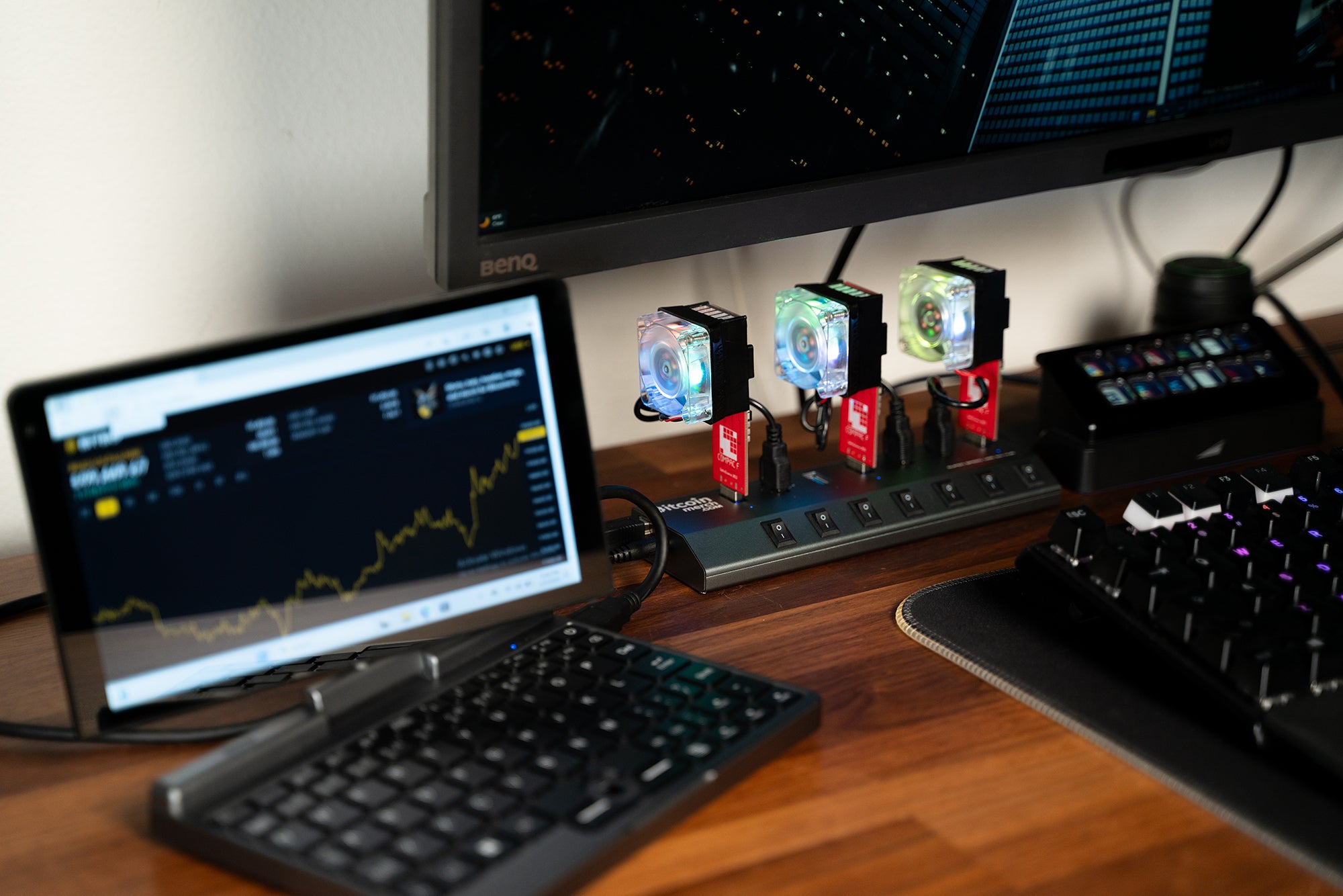 Bitcoin Merch® - Easy Miner Laptop Kit - 3 x GekkoScience COMPAC F Laptop Combo BTC