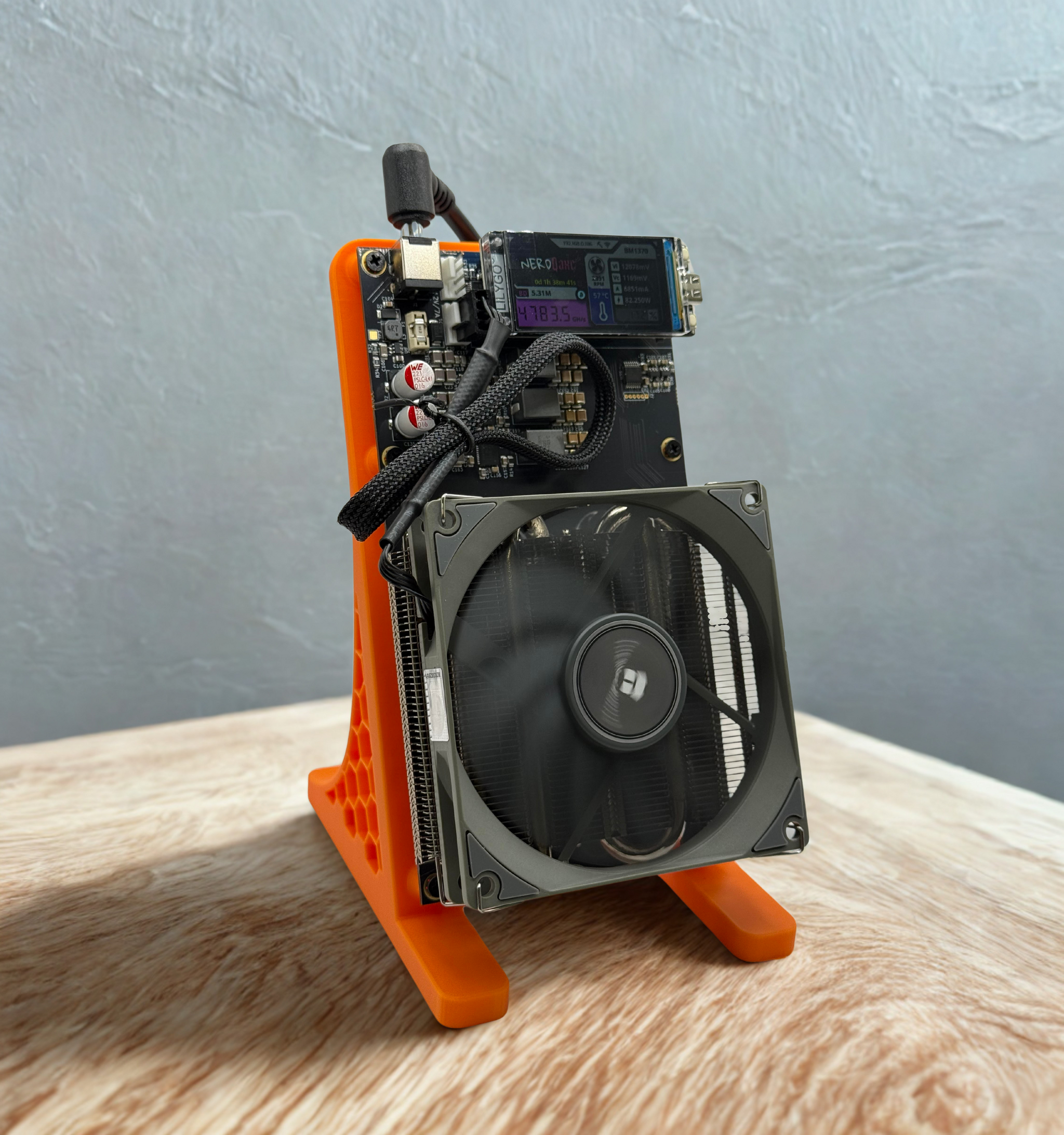 Bitcoin Merch® - NerdQaxe++ 5TH/s Multi-Chip BTC Miner w Power Supply