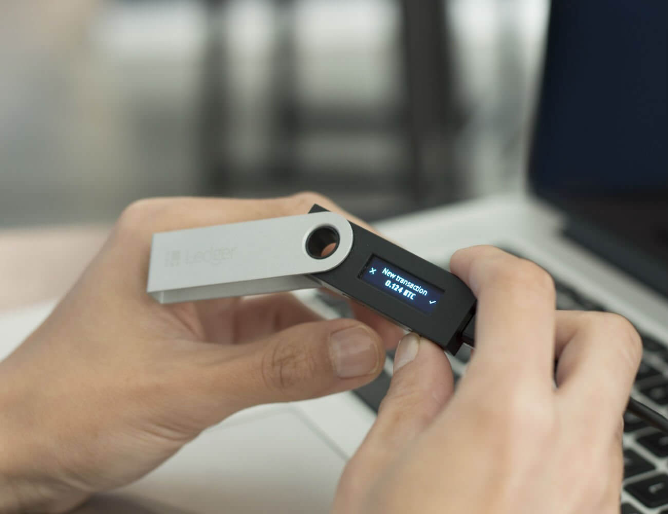 Ledger Nano S - Hardware Wallet